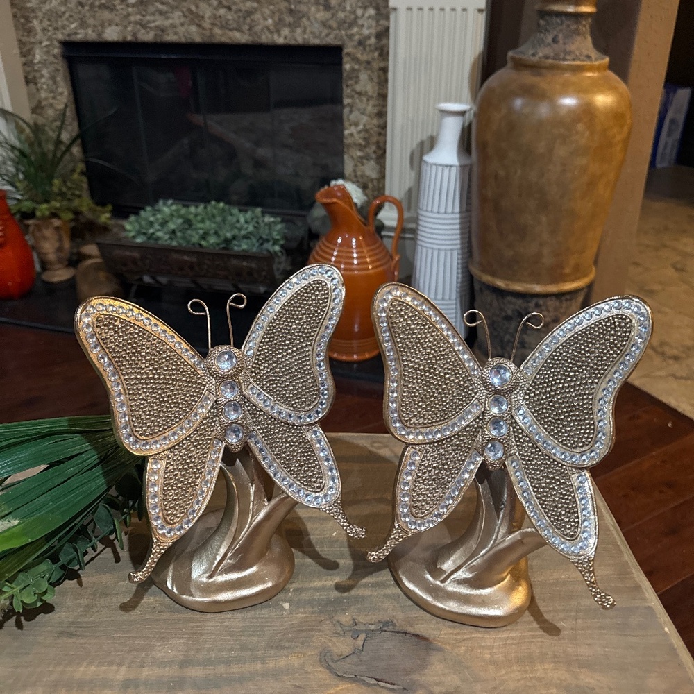 Set of two Rose Gold Ceramic Tabletop Decoration 9.5 Inches x 6.5 Inches.